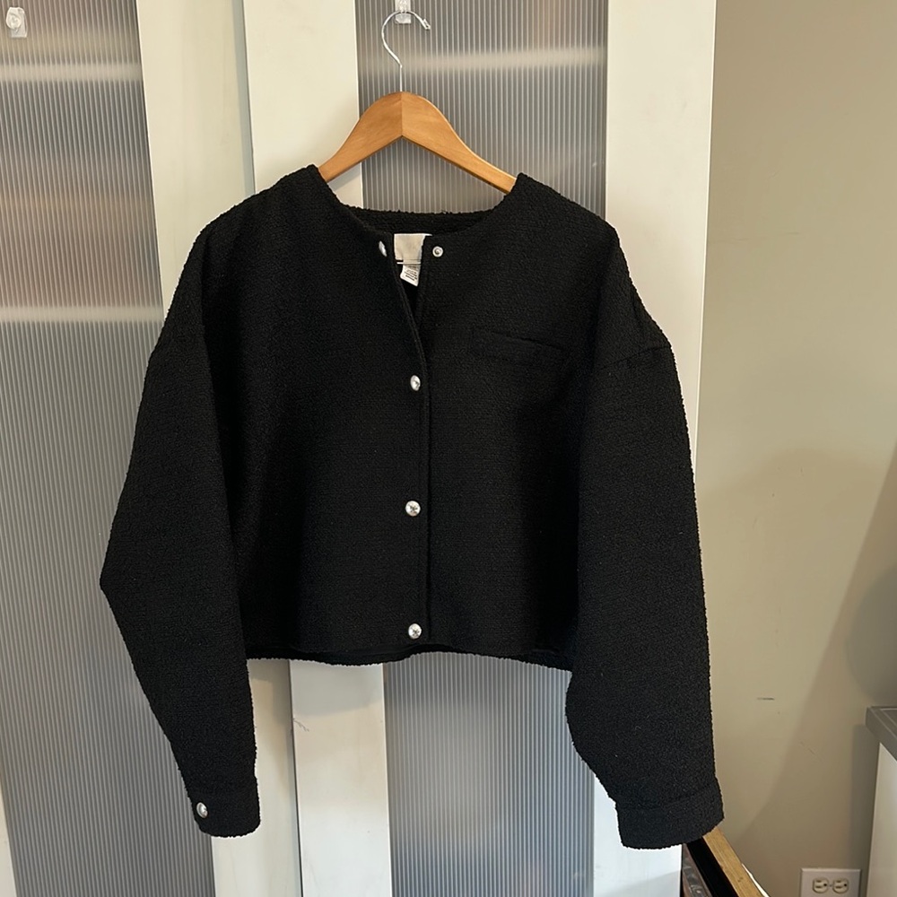 H&M Cozy Teddy Jacket in Black for Ultimate Comfort